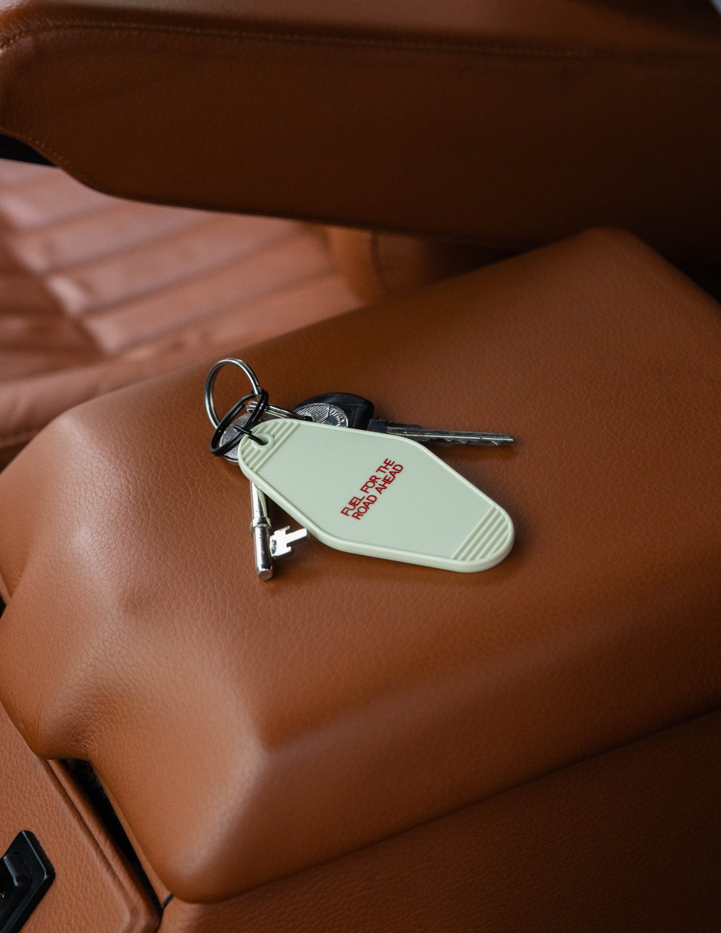 Café Nice Hotel Key Tag – Off-White