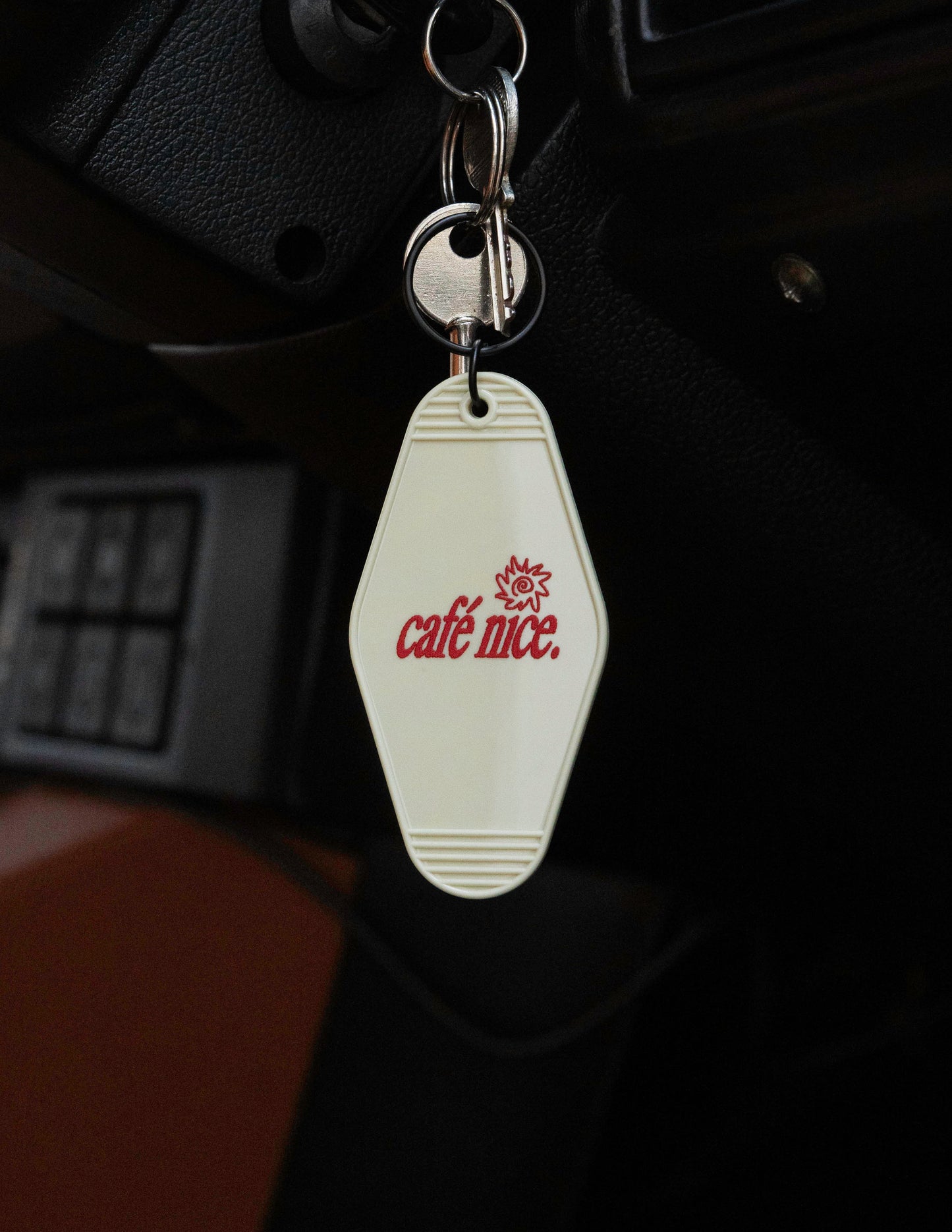 Café Nice Hotel Key Tag – Off-White