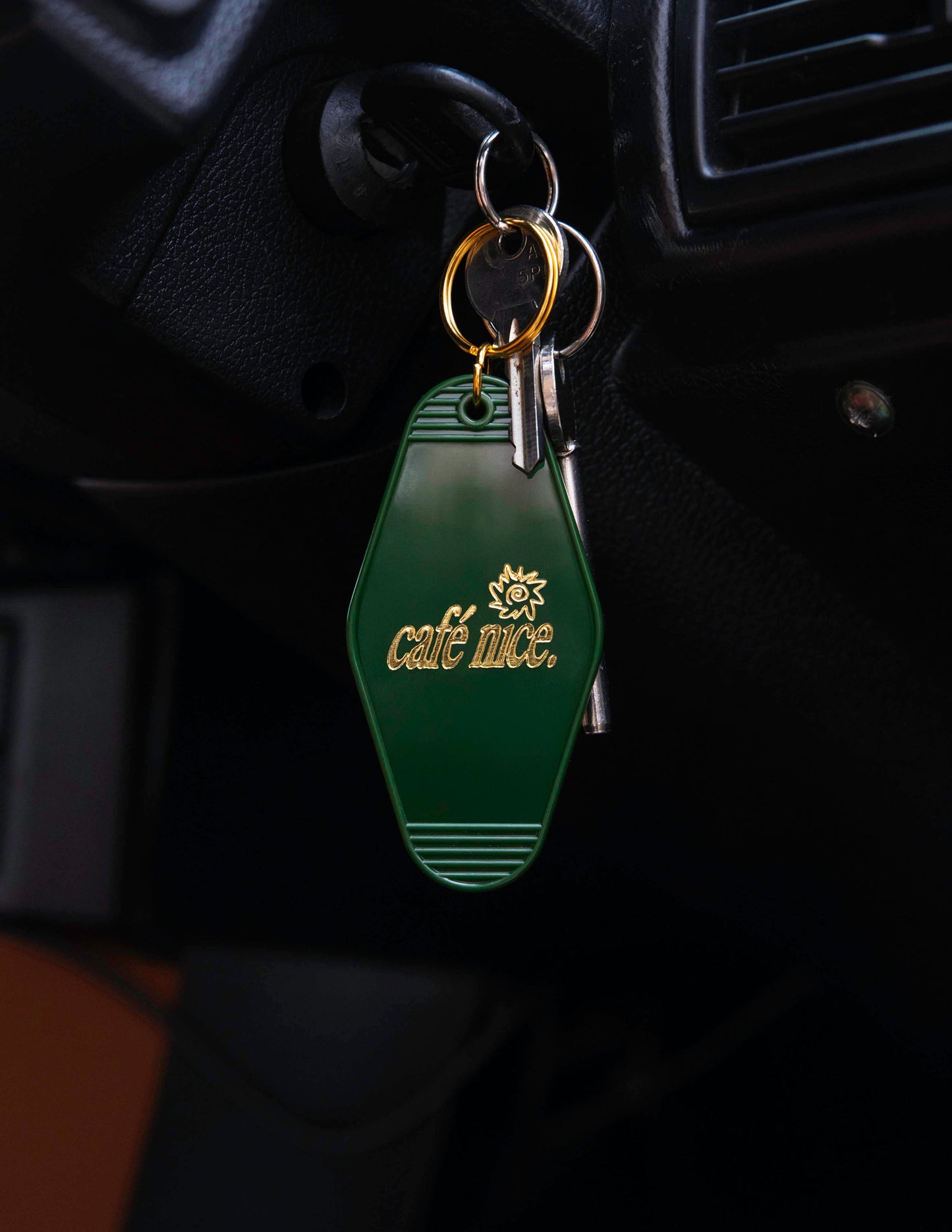 Café Nice Hotel Key Tag – Heritage Green